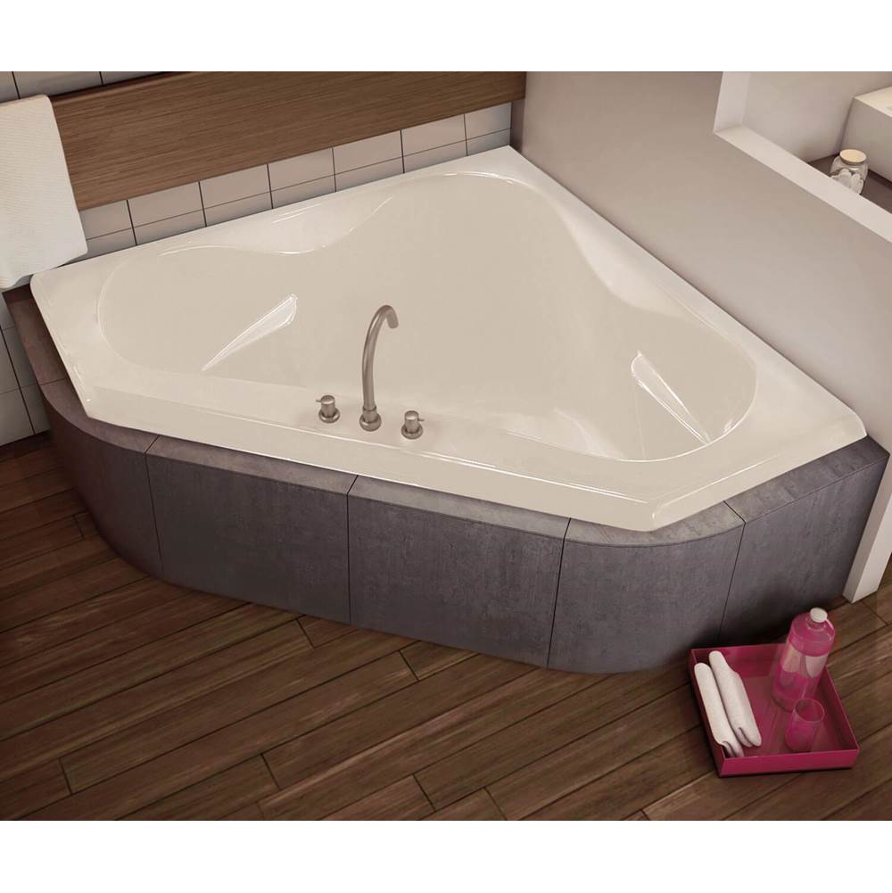Maax Tryst 59 x 59 Acrylic Corner Center Drain Aeroeffect Bathtub in White
